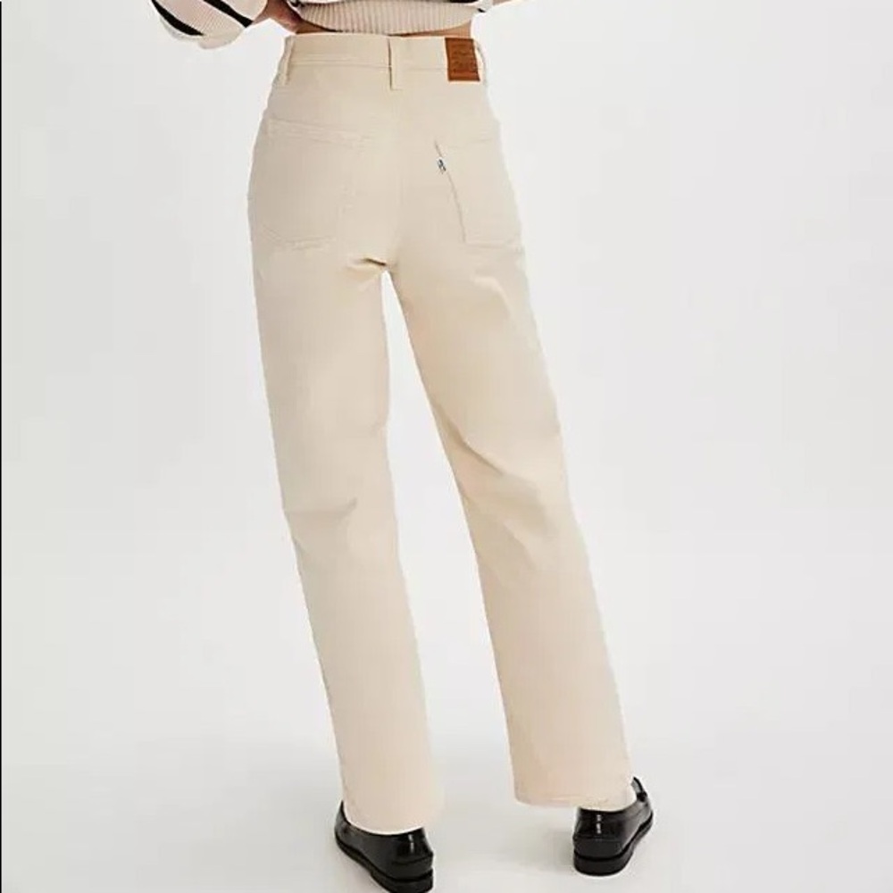LEVIS ribcage straight corduroy pants in ECRU size 24